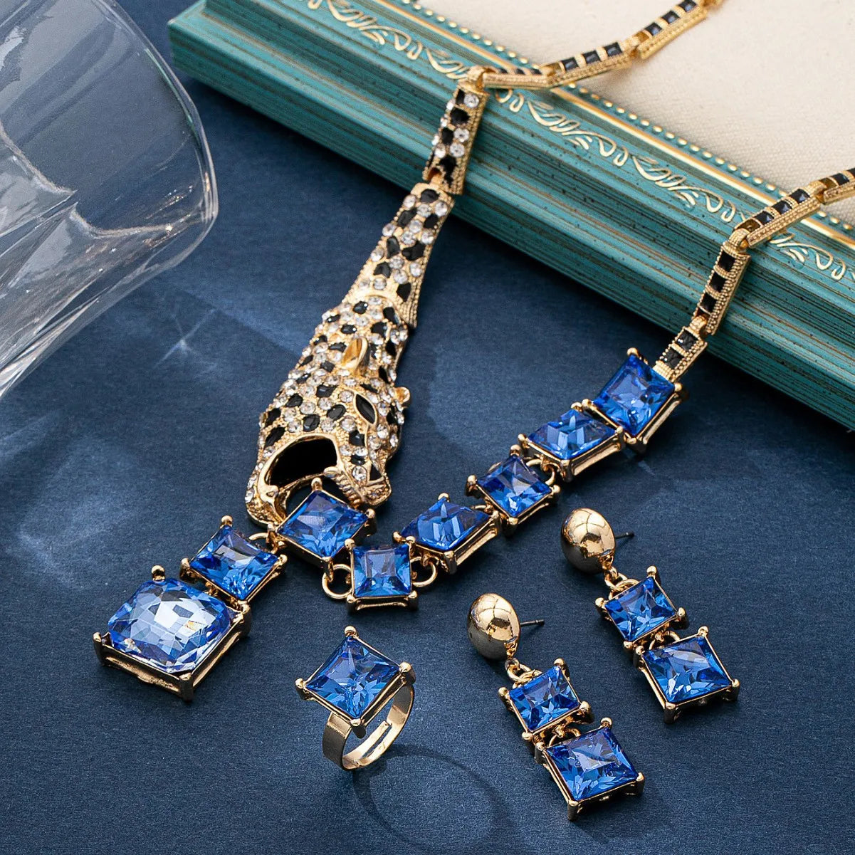 New European American Jewelry Set Leopard Head Geometric Patchwork Necklace Earrings Ring Women Elegant Temperament M811