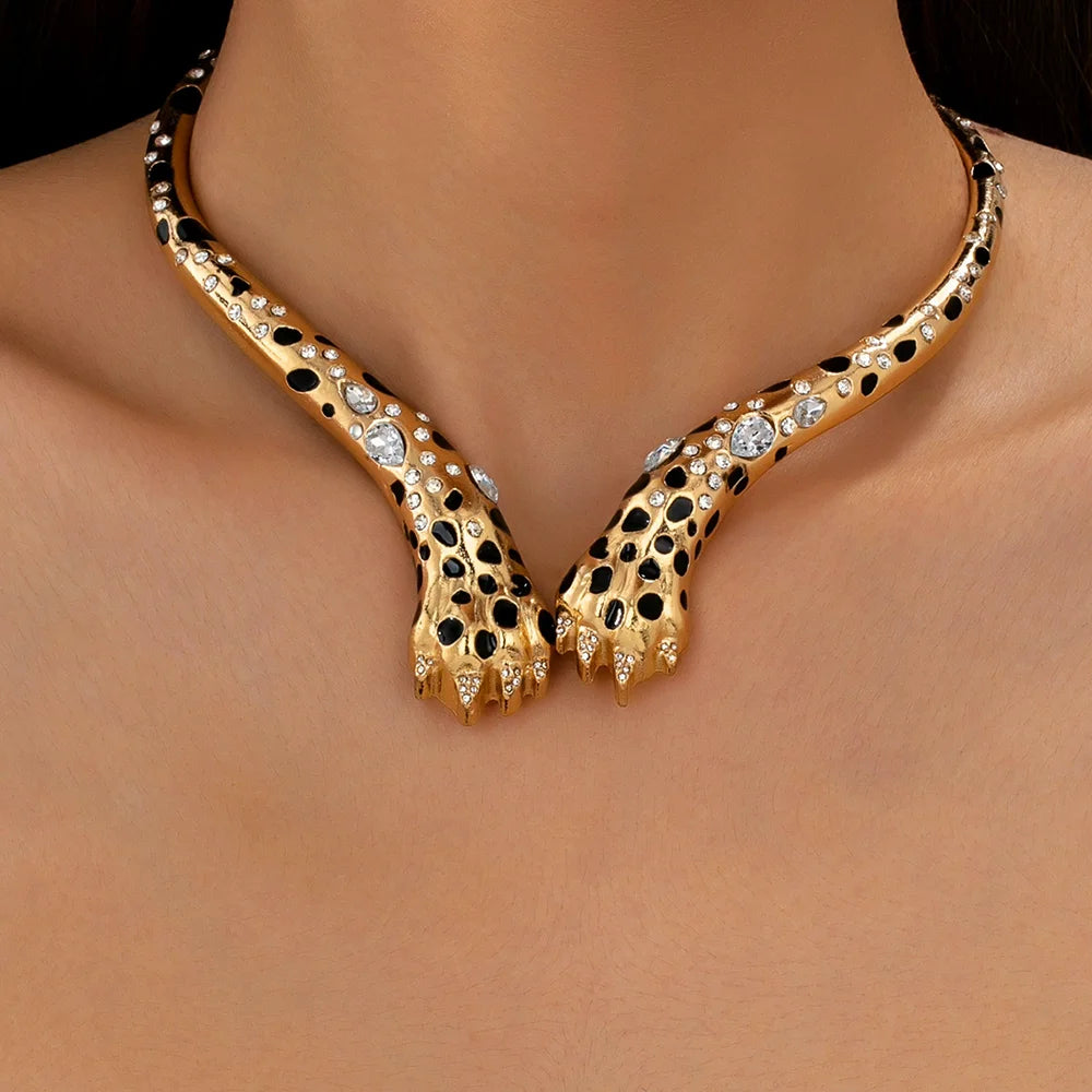 New Retro Fashionable Individualistic Exaggerated Gold Leopard Print Diamond Necklace Trendy Jewelry Accessory For Ladies