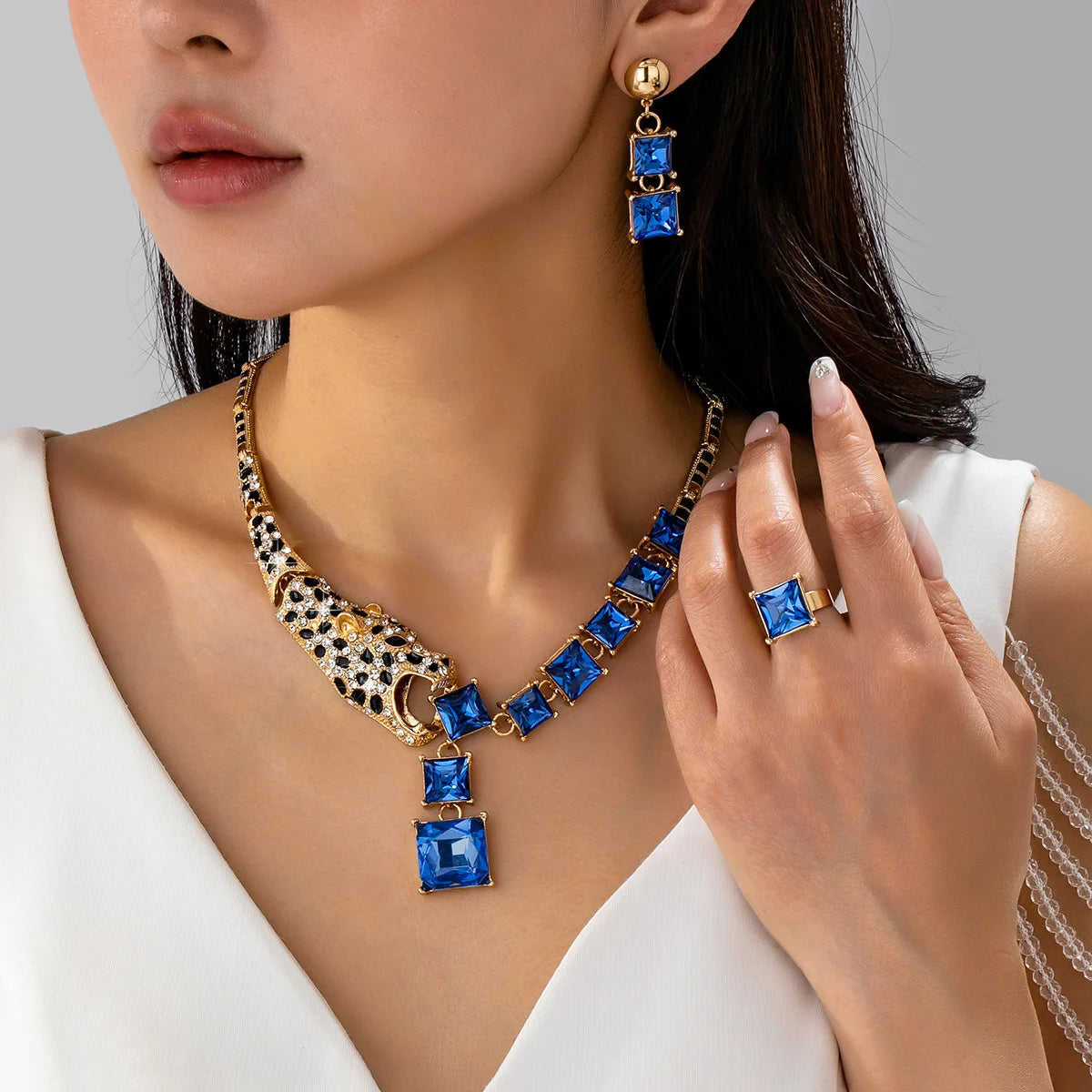 New European American Jewelry Set Leopard Head Geometric Patchwork Necklace Earrings Ring Women Elegant Temperament M811
